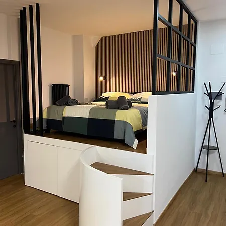 Athome104 Apartman *